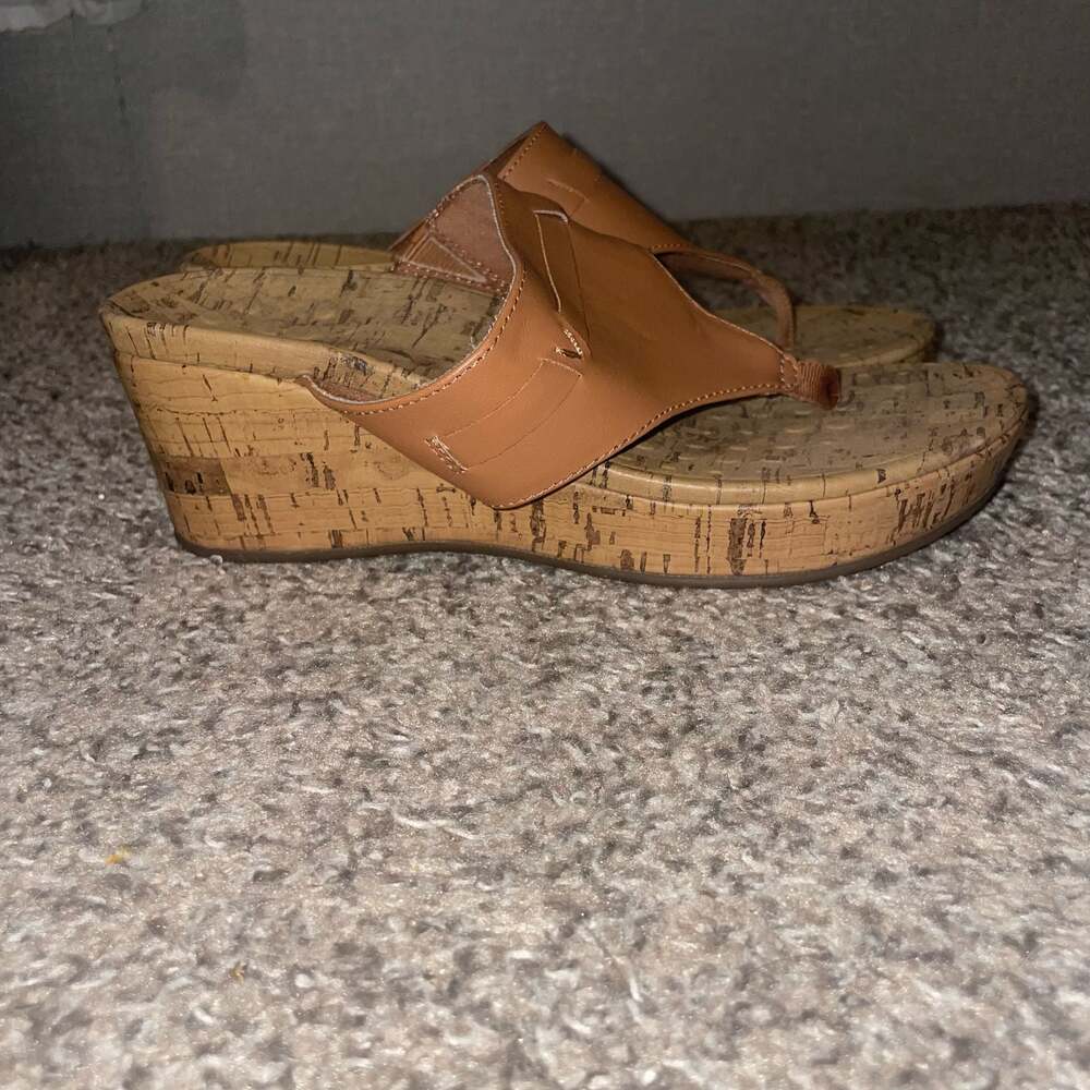 Vionic High Tide Tan Leather Cork Platform Wedge Thong Sandals - Picture 2 of 11